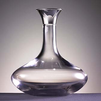  Damit sich edler Rotwein in edler Umgebung entfalten kann.