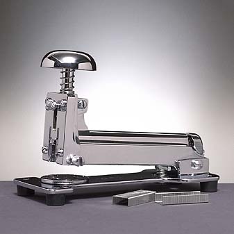 Heftklammern-Hefter von El Casco aus Chrom Großer Tischhefter. Für Heftklammern 24/6.