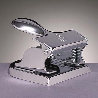 Alle El Casco Produkte werden von Hand in 6 Schritten poliert.