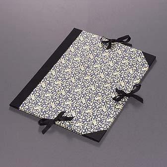 Künstler-Sammelmappe Drachen blau A3 Großes Füllvolumen bis zu 4 cm durch einen Faltrücken.