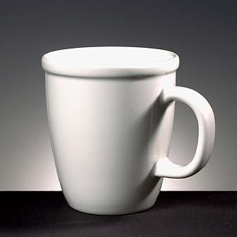 Robuster Kaffee- oder Teebecher mit extradickem Rand "für täglich"