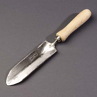 Pflanzschaufel bzw. Unkrautschaufel - Original Gartengerät von Sneeboer Eine schmale Schaufel zum Unkrautstechen oder zum Pflanzen.