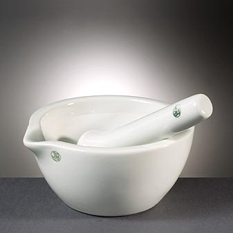 Porzellanmörser+Pistill (rauh) Unerläßliches Utensil zur Zerkleinerung von Gewürzen in der Küche.