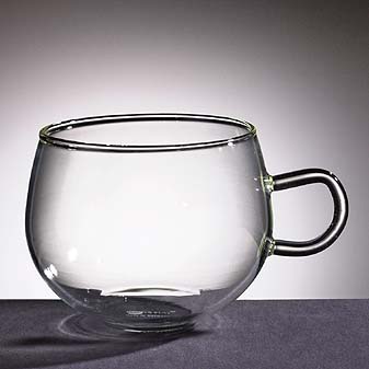 6 Bowlegläser mit Henkel Damit man sich nicht die Finger verbrennt.