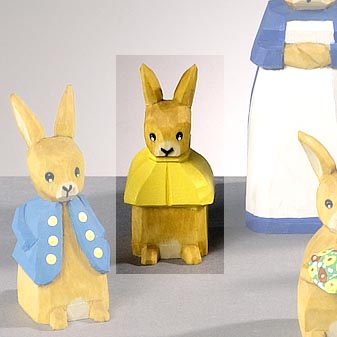  Handgeschnitzt aus Lindenholz.