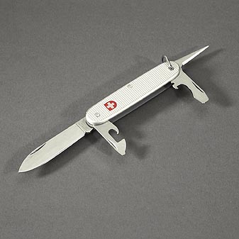 Schweizer Soldatenmesser Jeder Schweizer Soldat hat es. Seit 1902 hergestellt.