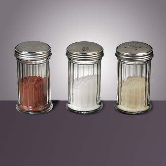  Streuer für den Gastronomiebedarf in klassischem Design.