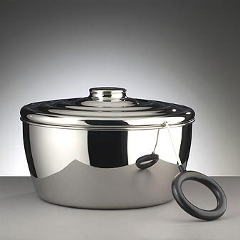  Deckel und Topf sind aus 18/10 Edelstahl. Saubere Lösung.