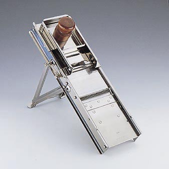 Gemüsehobel Mandoline Profigerät von der Fa. Bron aus Frankreich.
