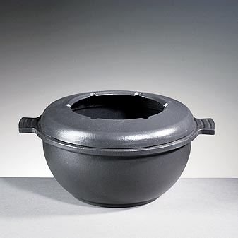 Gute Wärmeleitung und -verteilung durch Gußeisen. Mit Spritzschutz.