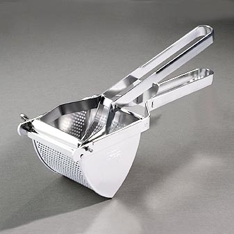  Ein Genuß: Frisches Kartoffelpüree aus Kartoffeln, Butter u. Milch.