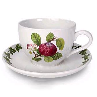 Untertasse Durchmesser 20 cm, Inhalt 0,5 Liter.