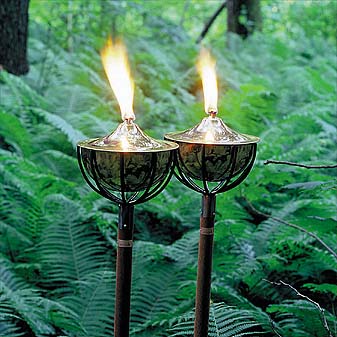  Spenden ca. 10 Std. angenehmes Licht im Freien. Höhe 1,60 Meter.