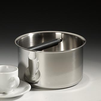 Zum Ausschlagen des Kaffeesatzes aus dem Siebträger.