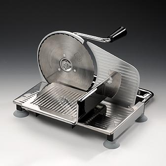  Ein Ganzmetallmaschine von robuster und absolut solider Konstruktion.