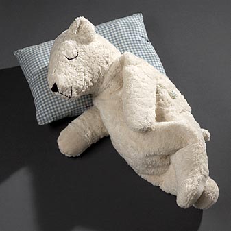 Mit einem herausnehmbaren Kissen mit einer Füllung aus Dinkel.