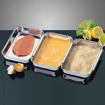 Panier-Set 3-teilig Kein Ei oder Semmelmehl auf dem Tisch nach dem Panieren.