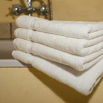 Rhomtuft Duschtuch weiss 70 x 130 cm. Bei Abnahme von 4 Stück zahlen Sie insgesamt EUR 99,00.