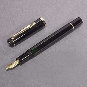  Für Einsteiger: Ein echter Pelikan mit Kolben-Mechanik.