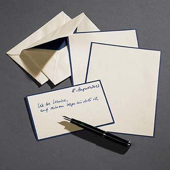 Briefpapier creme/blau original von Crown Mill Geripptes Papier, fast wie handgeschöpft.