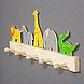Kindergarderobe Wilde Tiere Die Figuren sind aus Sperrholz und mit Farben auf Wasserbasis bemalt.